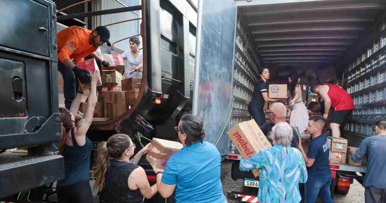 Paraná enviou mais de 13 mil toneladas em doações ao Rio Grande do Sul