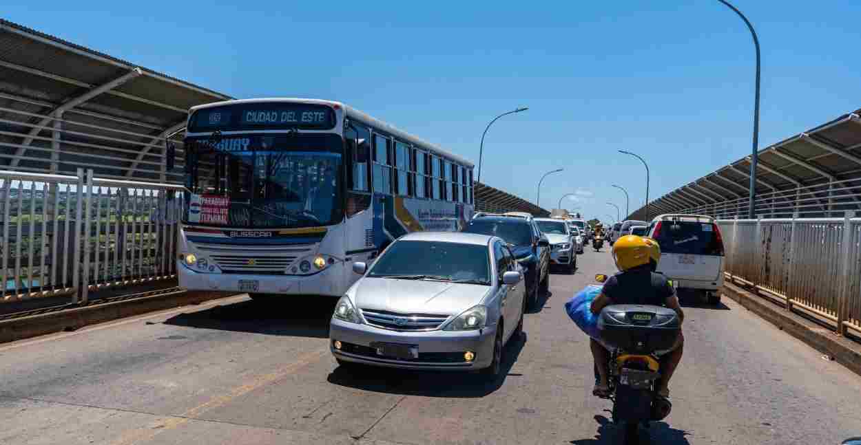 Carga de 400 quilos de maconha é confiscada na Ponte da Amizade