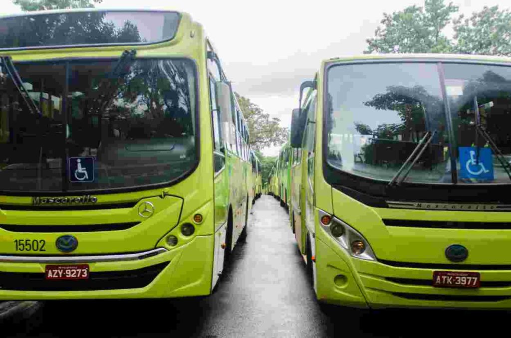 Rodoviários anunciam paralisação dos ônibus nesta terça-feira