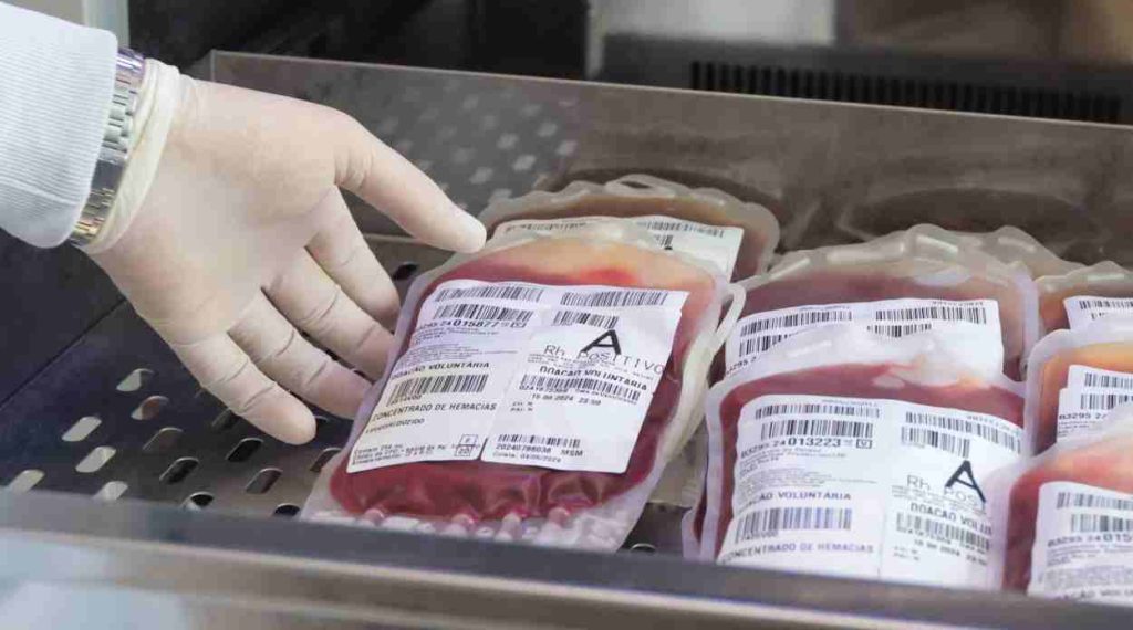 Hemonúcleo de Foz do Iguaçu envia 100 bolsas de sangue para ajudar o Rio Grande do Sul