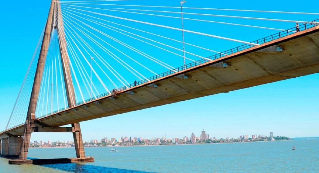 Argentina faz manutenção em ponte na fronteira com o Paraguai