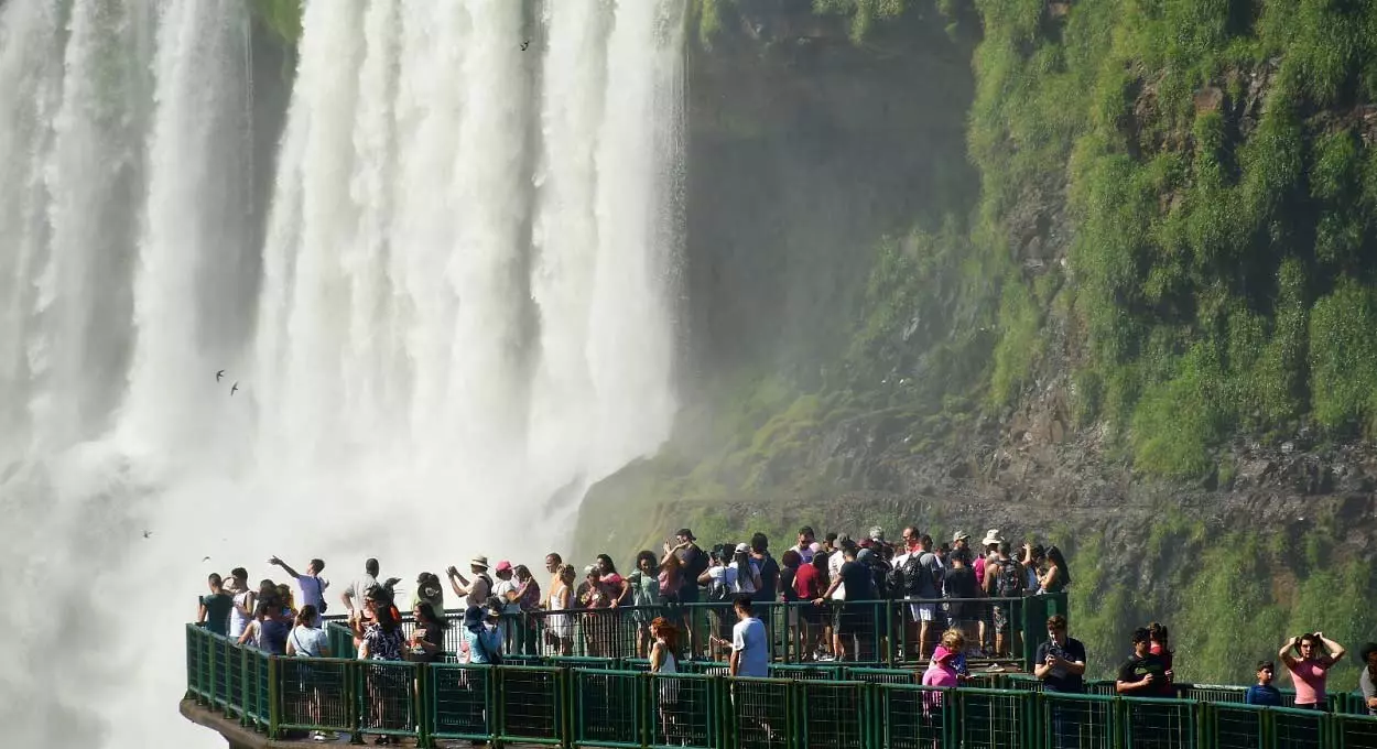 Entrada nas Cataratas será de graça para moradores de Foz na segunda (10)