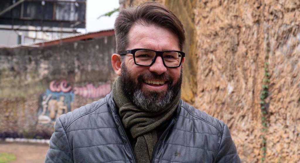 “Cidade ainda é feita para automóveis, ela não acolhe os pedestres”