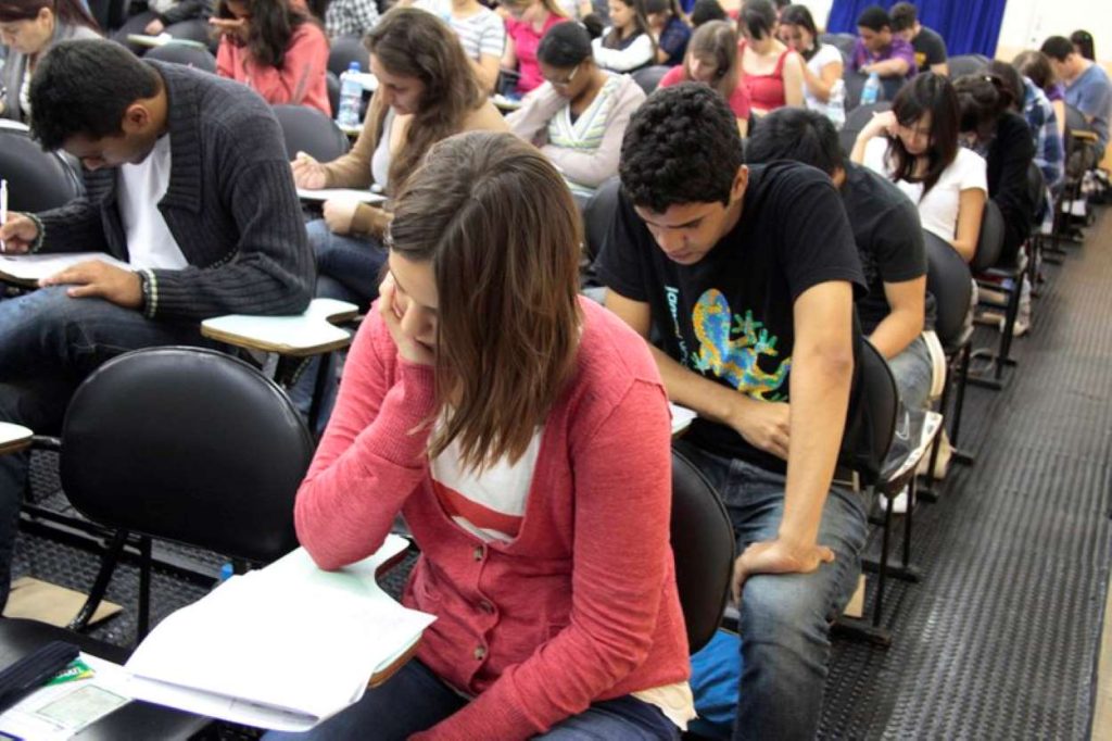 Concurso público com salário de até R$ 9 mil na região tem últimos dias para inscrição