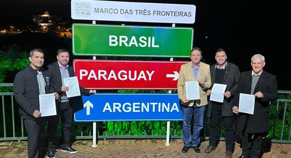 Cidades da fronteira criam mesa trinacional de turismo