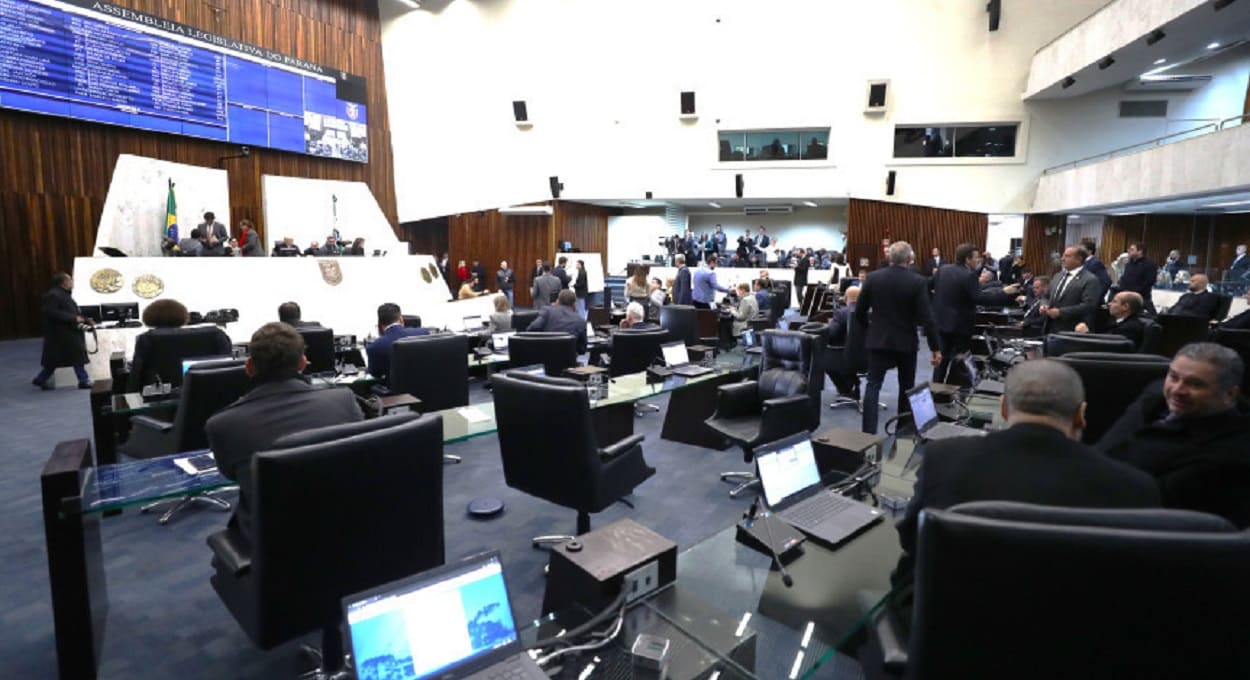 No segundo semestre, deputados discutirão a Lei Orçamentária Anual (LOA), que tem como base a LDO. Foto: Orlando Kissner/ALEP