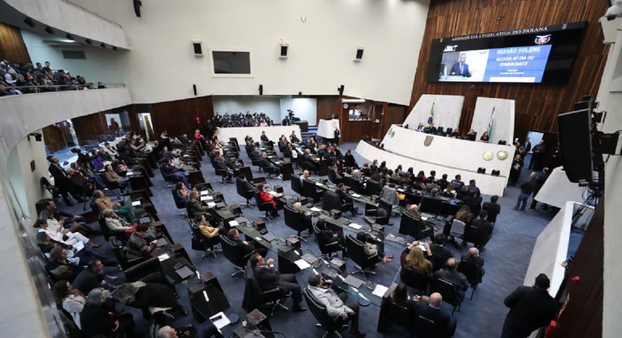 Dia do Comerciante é homenageado na Assembleia Legislativa do Paraná