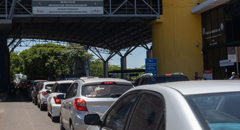 Paraguaios e argentinos lideram lista de turistas estrangeiros no Paraná