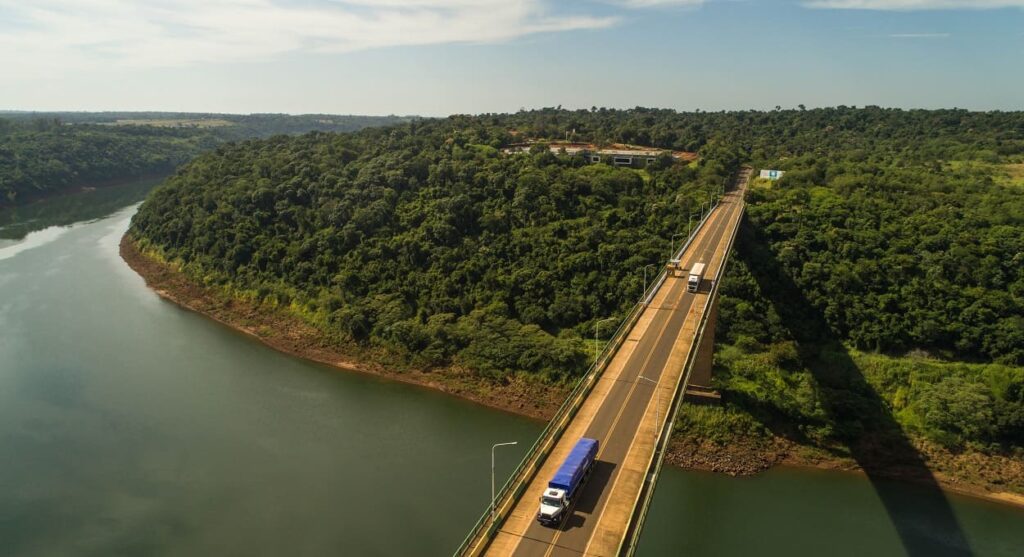 Fila na fronteira será tema de audiência em Foz do Iguaçu