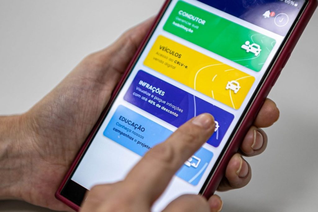 Proprietários de veículos já podem informar on-line real infrator