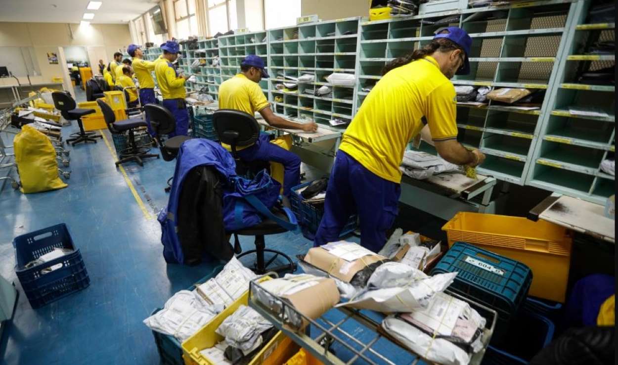 Correios abrem concurso com salários entre R$ 3,6 mil e R$ 6,8 mil