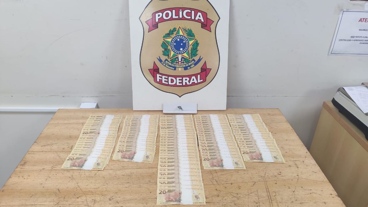 PF prende dois homens com dinheiro falso em Foz do Iguaçu