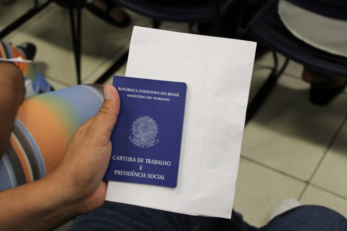 Julho começa com 380 vagas de emprego abertas em Foz do Iguaçu