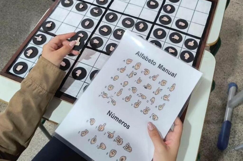 Foz do Iguaçu recebe feira científica para alunos com superdotação