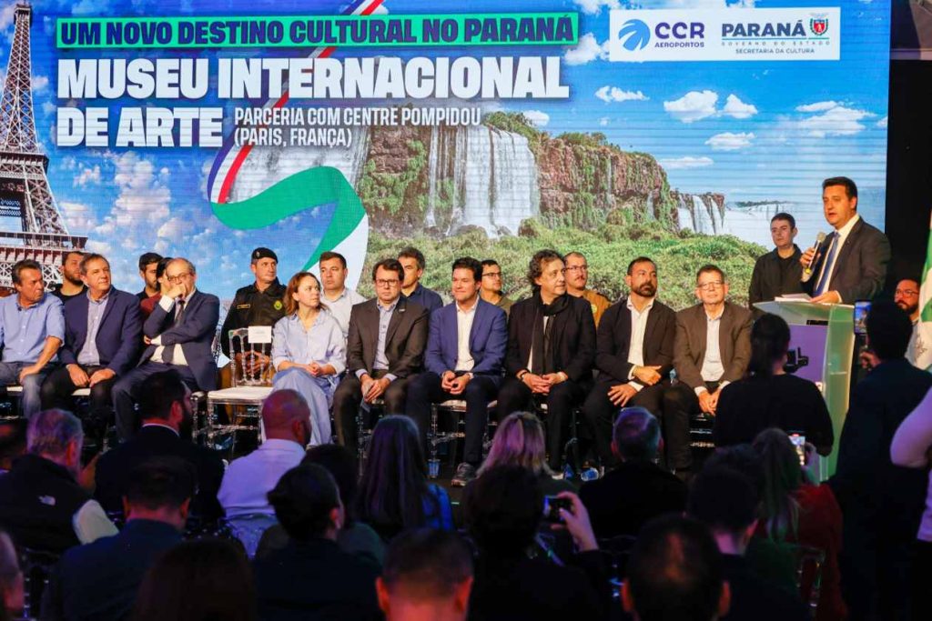 Paraná e Pompidou assinam parceria para construção de museu em Foz do Iguaçu
