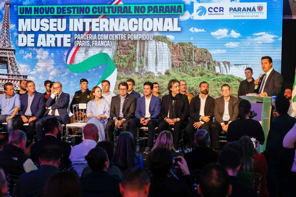 Paraná e Pompidou assinam parceria para construção de museu em Foz do Iguaçu