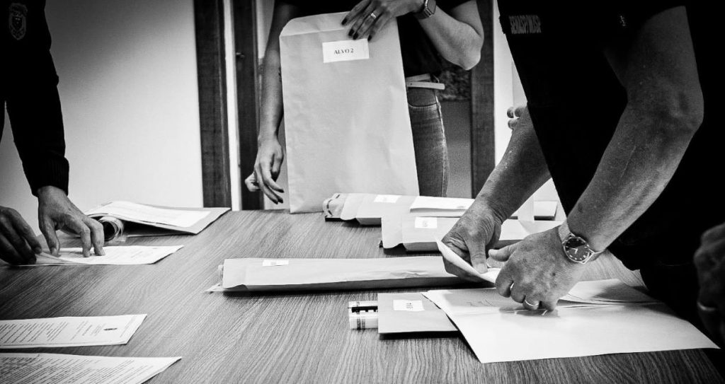 Polícia Civil deflagra operação contra crimes na venda de loteamentos em Foz do Iguaçu