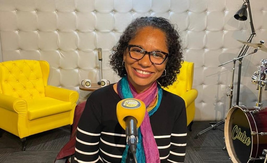 “Vivemos em uma sociedade racista, que nega o racismo”, afirma professora