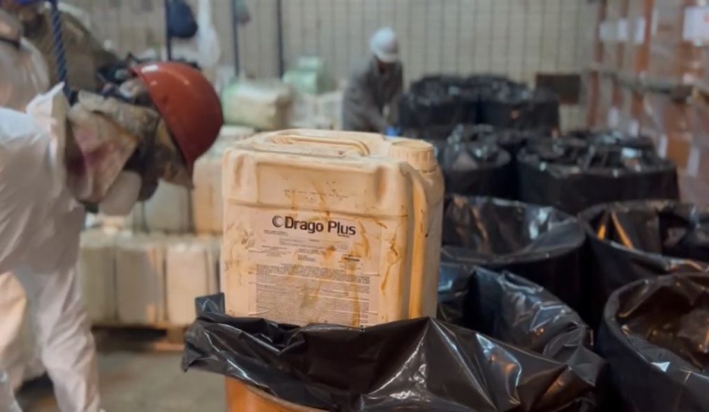 Receita Federal destrói 35 toneladas de agrotóxicos vindos do Paraguai e Argentina