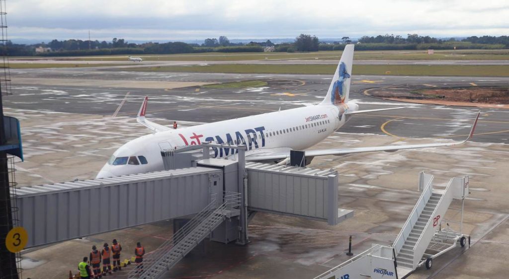 Aérea inicia voo internacional ligando o Paraná a Buenos Aires