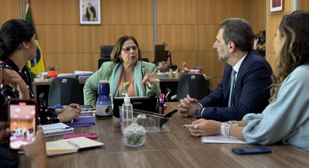 Itaipu Binacional adere à campanha Feminicídio Zero no Brasil
