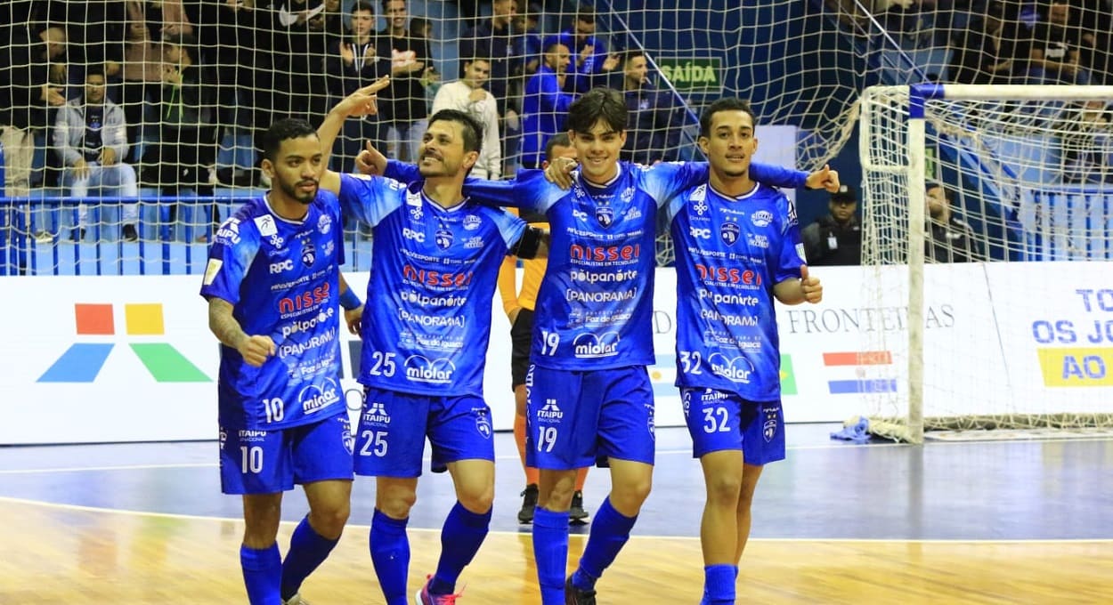 Foz Cataratas encara o Marreco pela Liga Nacional de Futsal