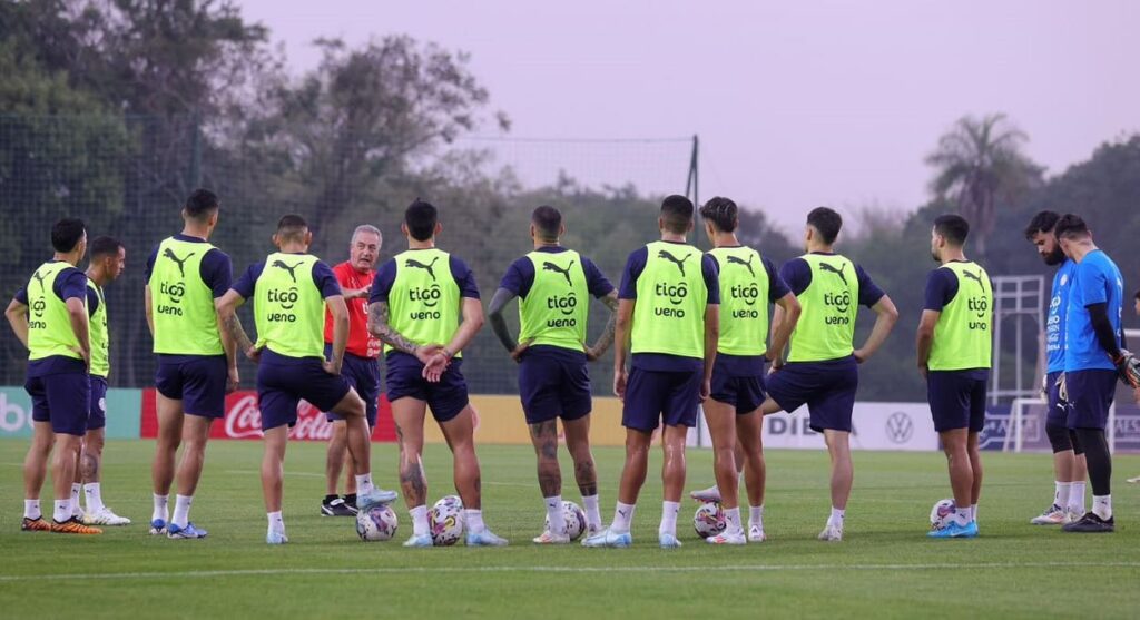 Com novo técnico, Paraguai encara o Brasil nas Eliminatórias