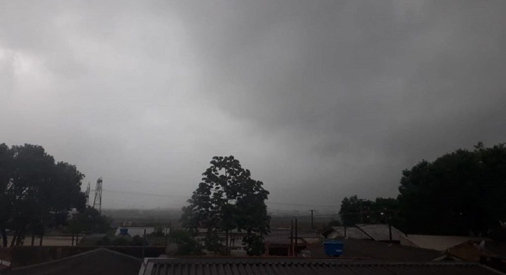 Meteorologia alerta para chances de “chuva preta” na fronteira