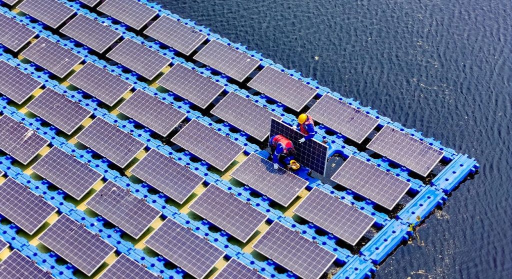 Itaipu amplia prazo de edital para usina solar flutuante no lago