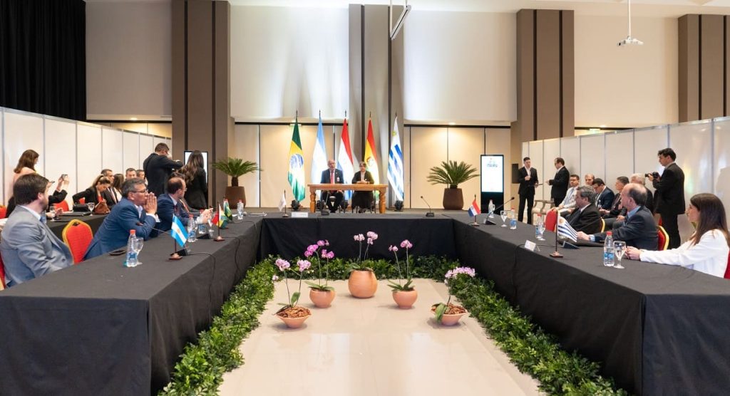 Itaipu firma protocolo com o Fundo de Desenvolvimento do Prata