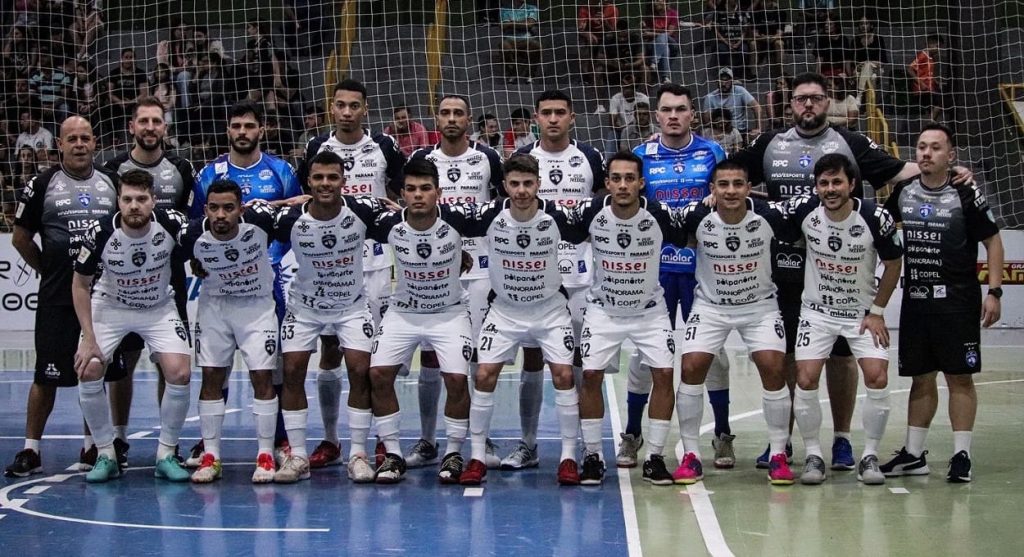 Foz Cataratas vence e garante vaga no mata-mata da Série Ouro