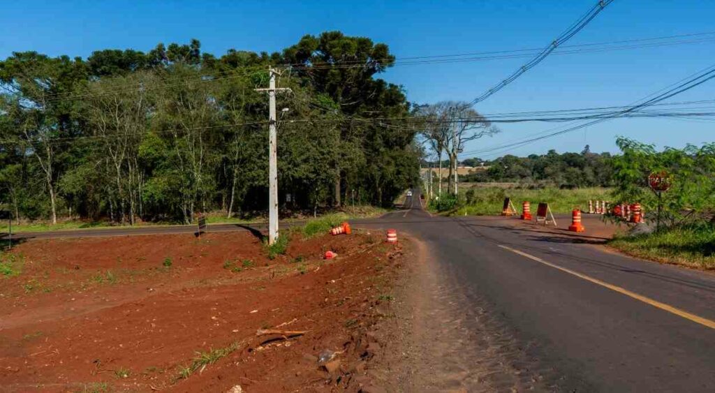 Avenida Maria Bubiak terá fluxo em pare e siga neste domingo