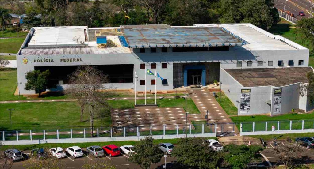 PF lança operação anticontrabando de cigarros eletrônicos em Foz do Iguaçu