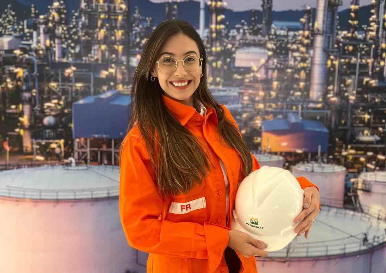 Egressa da Unioeste em Foz do Iguaçu vai trabalhar na Petrobras