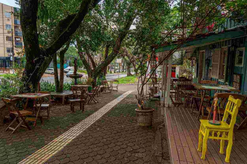 Campanha convida para o entardecer na Vila Yolanda com gastronomia e pôr do sol