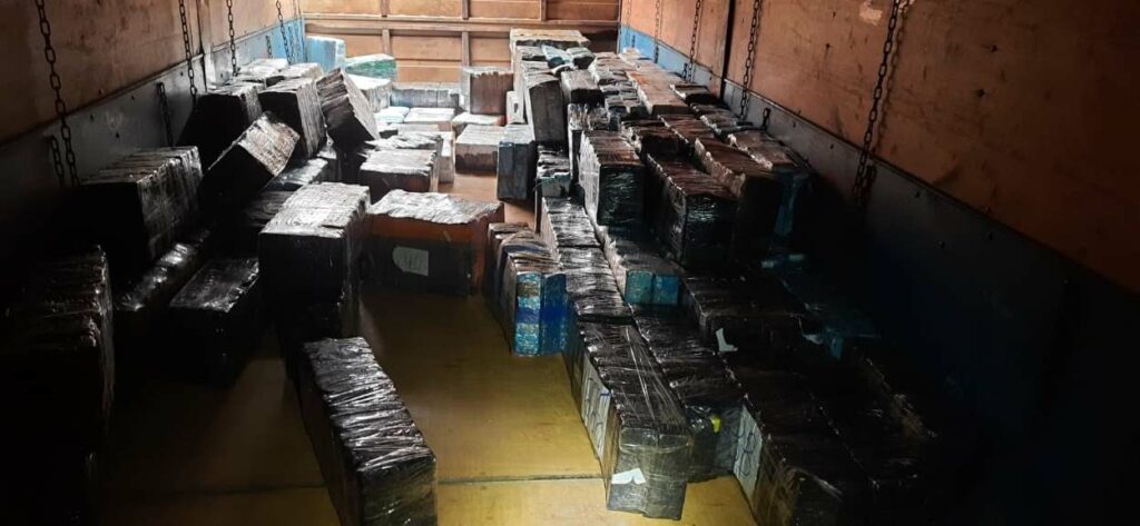 Caminhoneiro que carregou em Foz do Iguaçu ‘cai’ com 2,5 toneladas de maconha