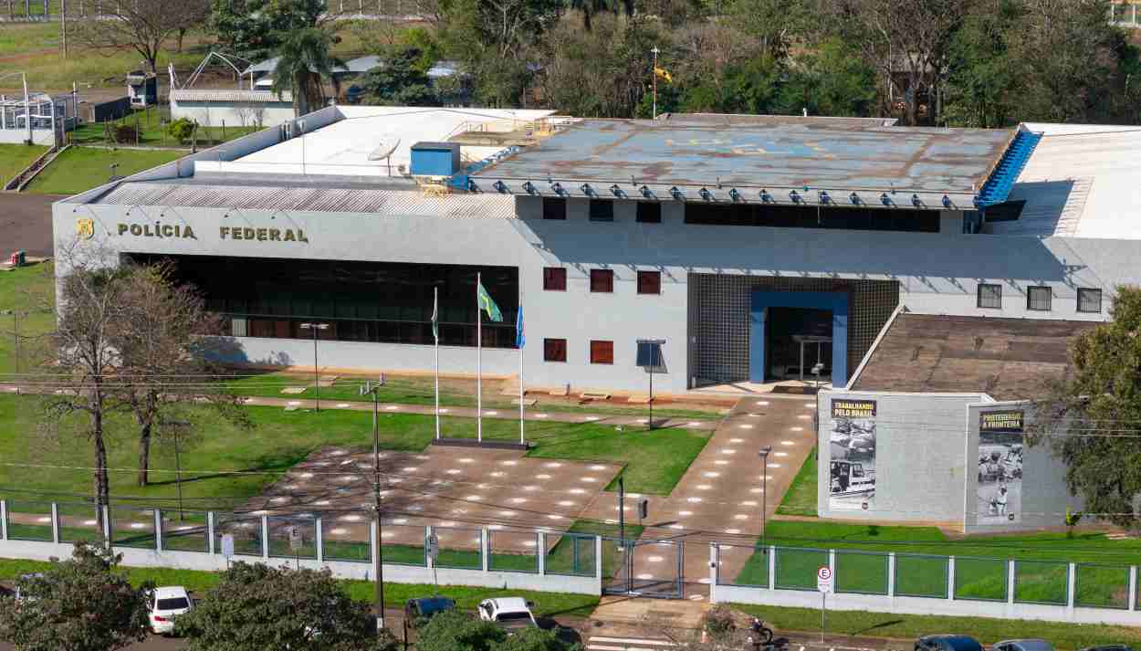 PF tira de circulação 1,5 tonelada de droga na fronteira