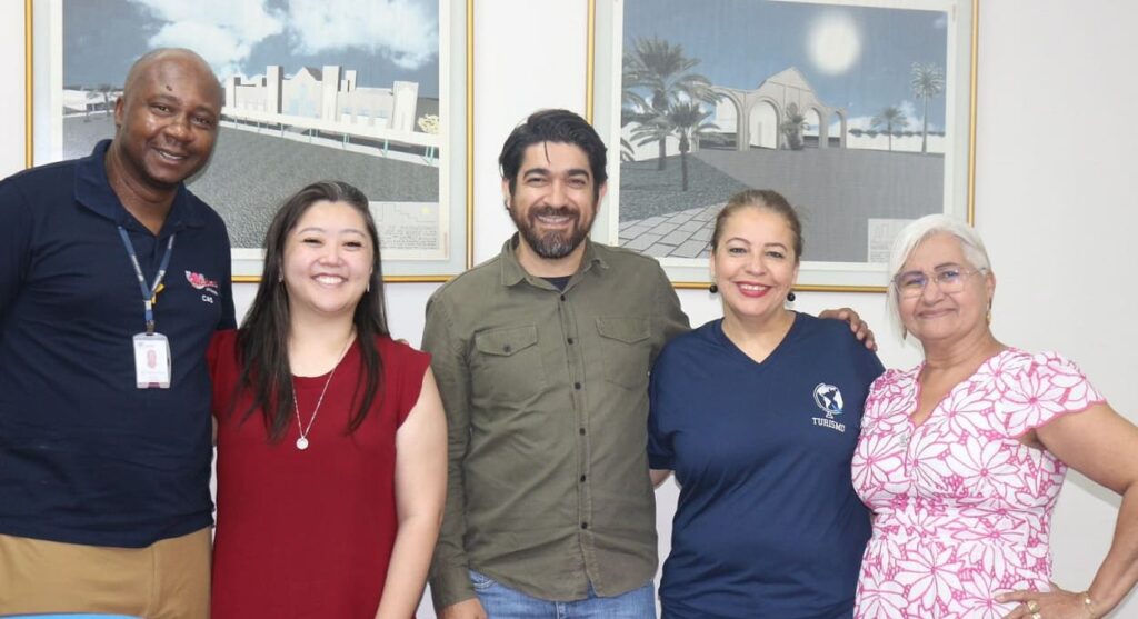 Nova diretoria do Comtur visita entidades do colegiado em Foz
