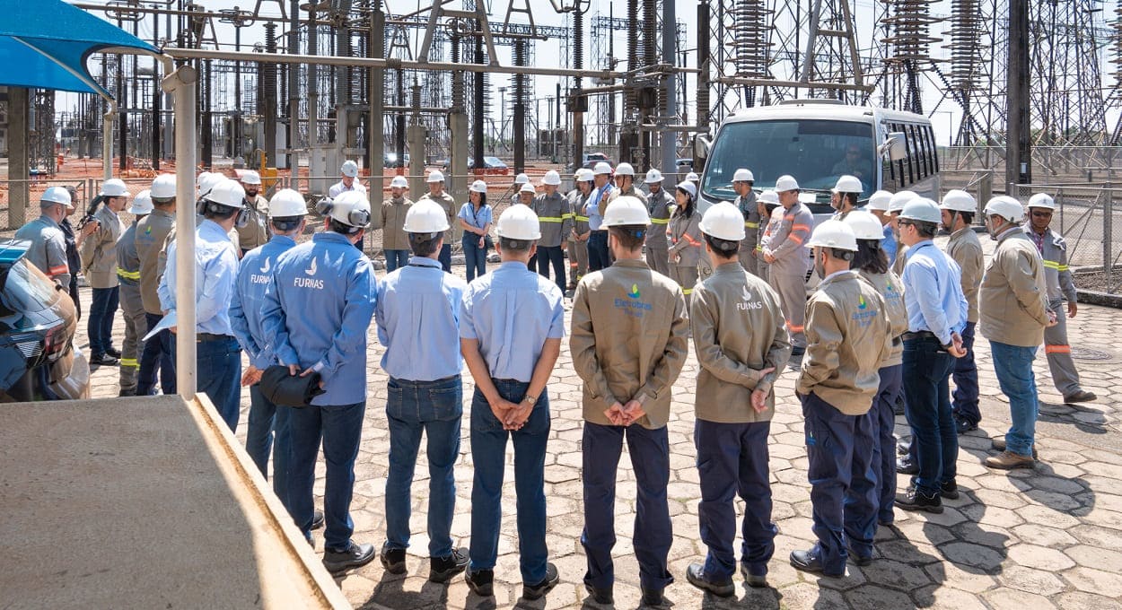Itaipu e Eletrobras visitam obras de modernização do sistema de transmissão