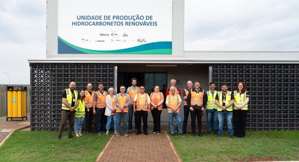 Comitiva da Agência Internacional de Energia visita Itaipu