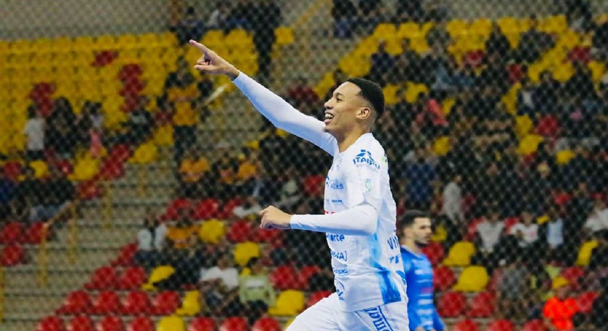Vini Jr. deixa o Foz Cataratas para jogar no futsal da Indonésia