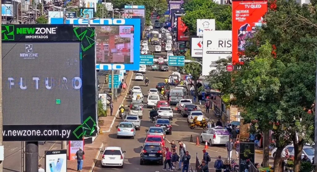 Veja como está a cotação do dólar em Foz do Iguaçu e no Paraguai