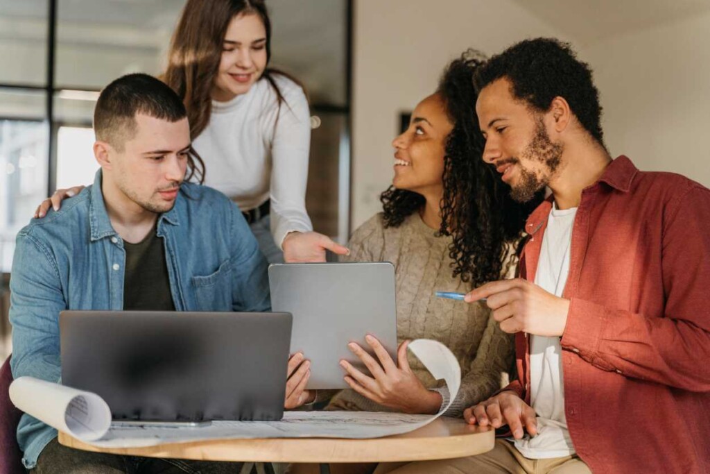 Curso on-line aborda comunicação assertiva e construtiva neste sábado