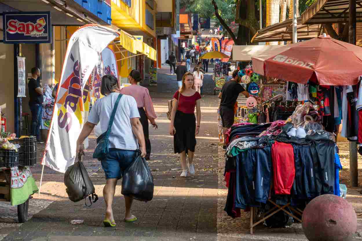Foz do Iguaçu oferece 500 vagas de emprego nesta segunda-feira
