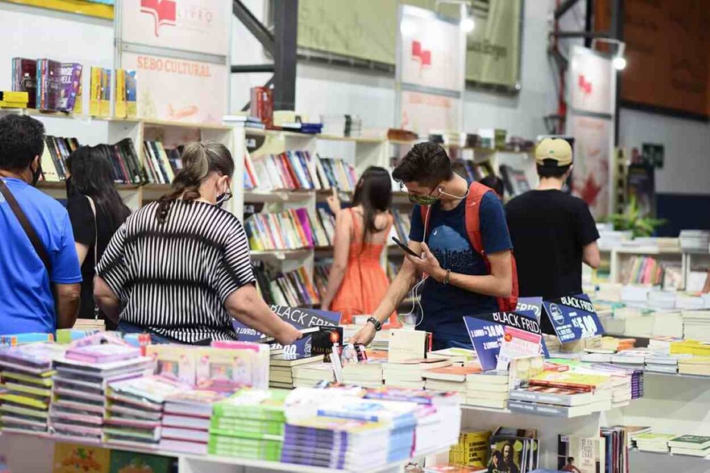 Escritores de Foz do Iguaçu podem inscrever-se na Feira do Livro