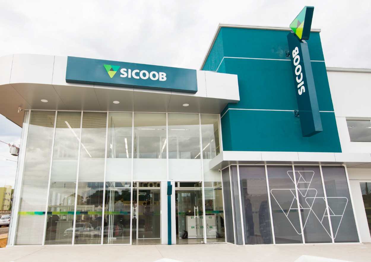 Sicoob Três Fronteiras oferece crédito para pagamento do 13.º salário