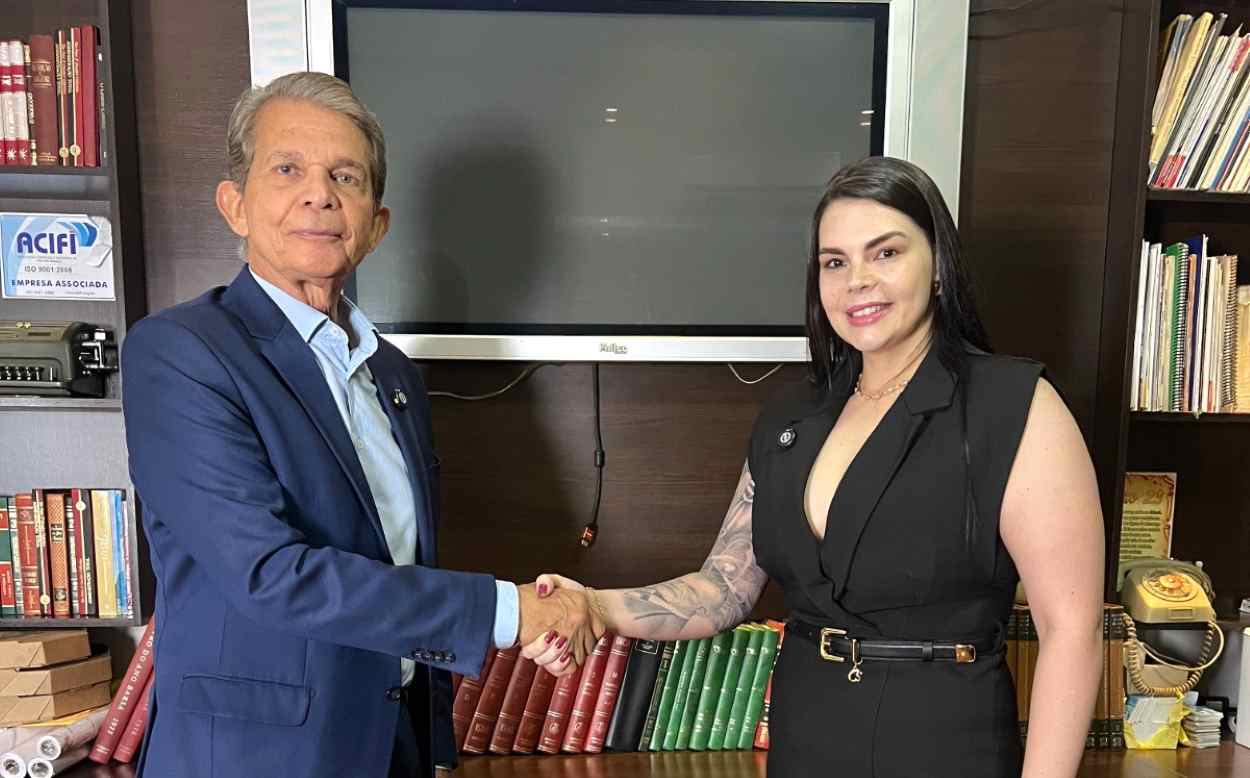 Silva e Luna divulga indicada à Secretaria de Obras em Foz do Iguaçu