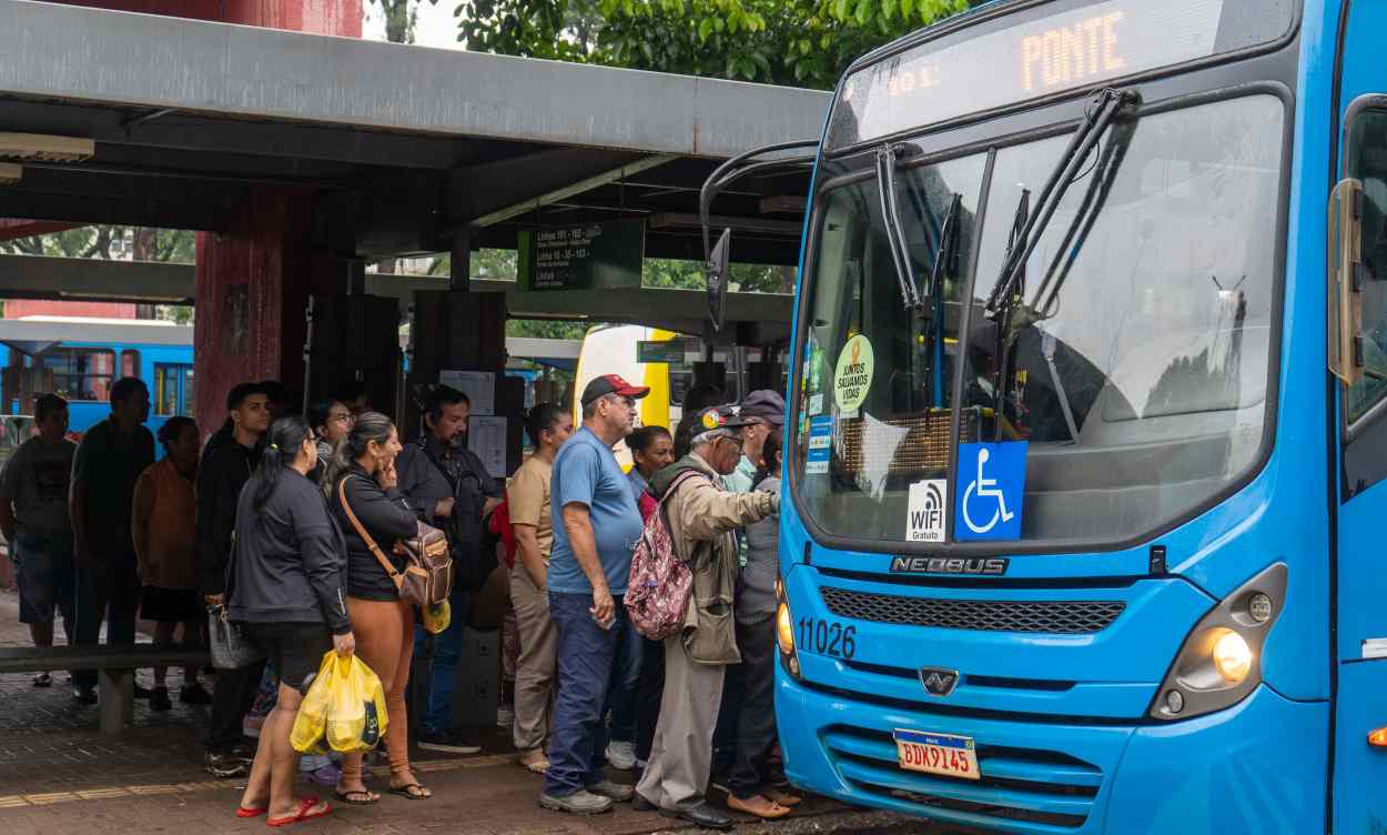 Câmara aprova mais R$ 7,3 milhões em subsídio ao transporte coletivo