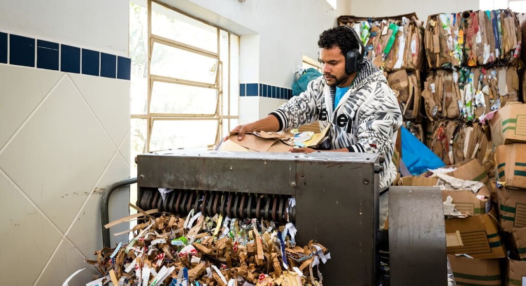 Itaipu vai estender coleta de recicláveis para novas cooperativas
