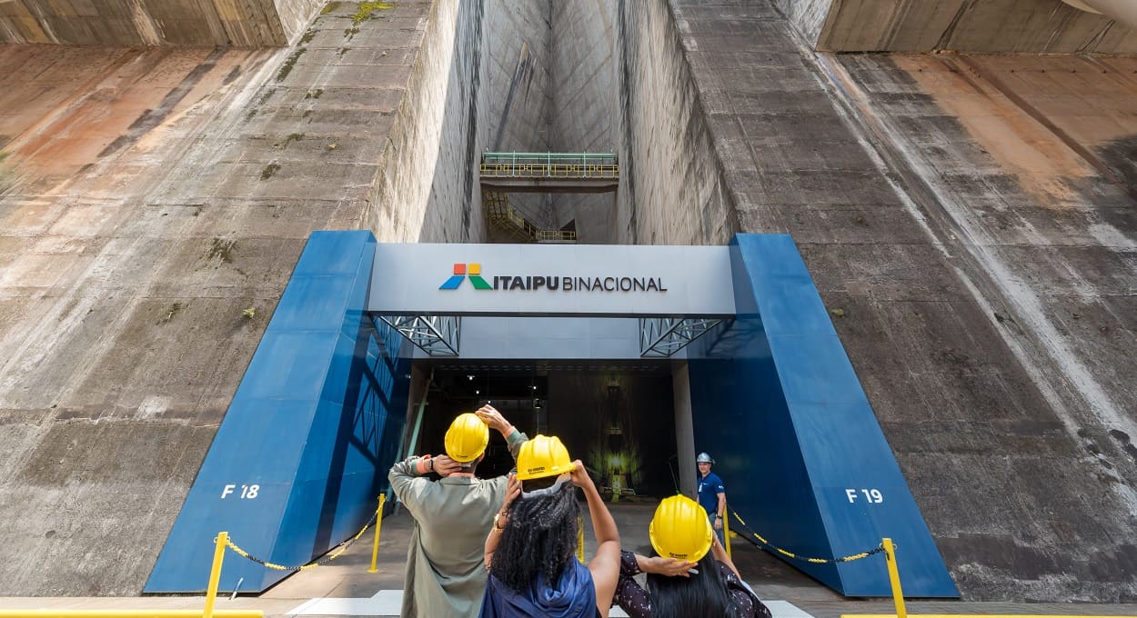 Turismo de Itaipu terá horário estendido no feriadão da República